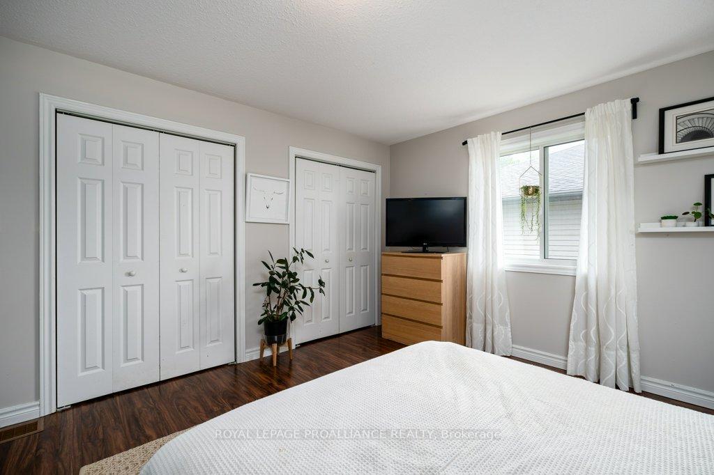 Photo 16 of 38 Cedar Creek Way, Quinte West, Frankford Ward — HOMEH