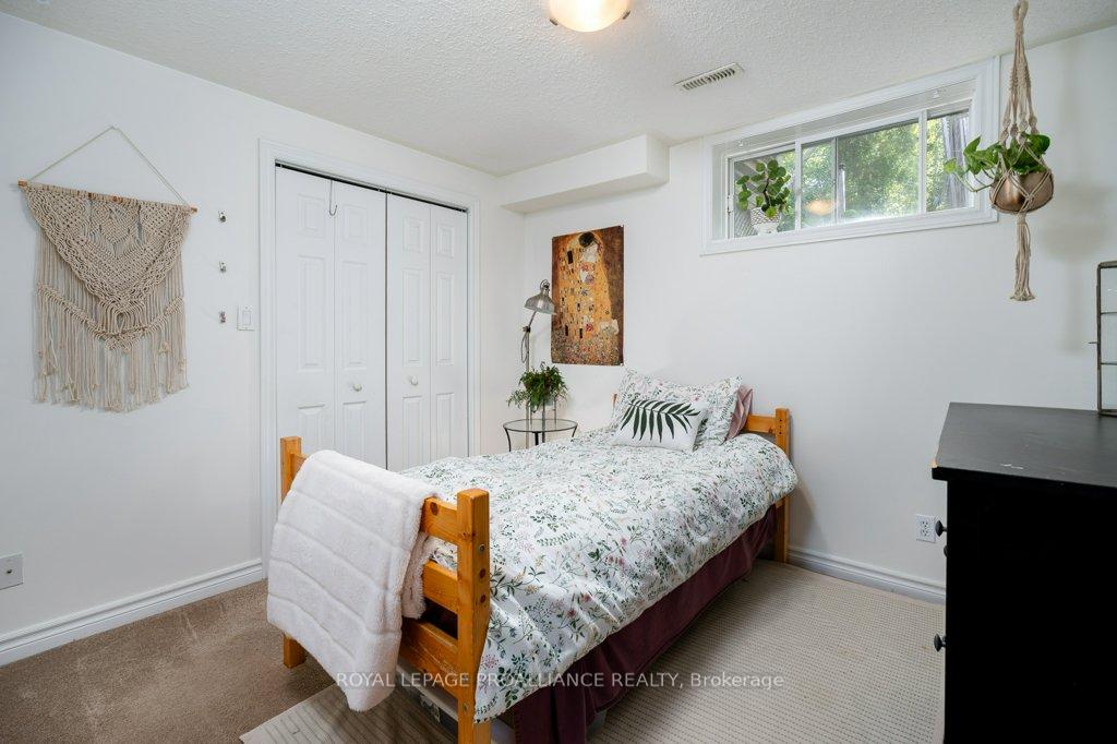 Photo 26 of 38 Cedar Creek Way, Quinte West, Frankford Ward — HOMEH