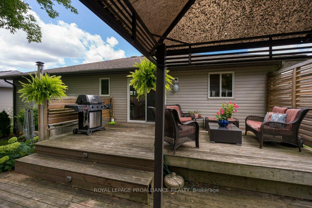 Photo 31 of 38 Cedar Creek Way, Quinte West, Frankford Ward — HOMEH