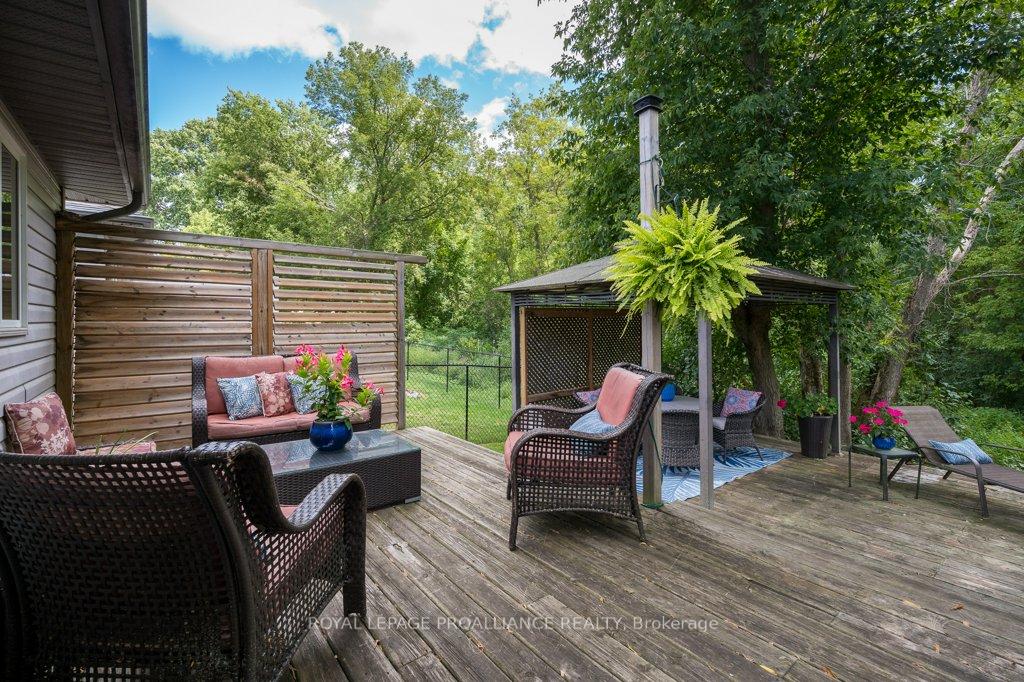 Photo 33 of 38 Cedar Creek Way, Quinte West, Frankford Ward — HOMEH