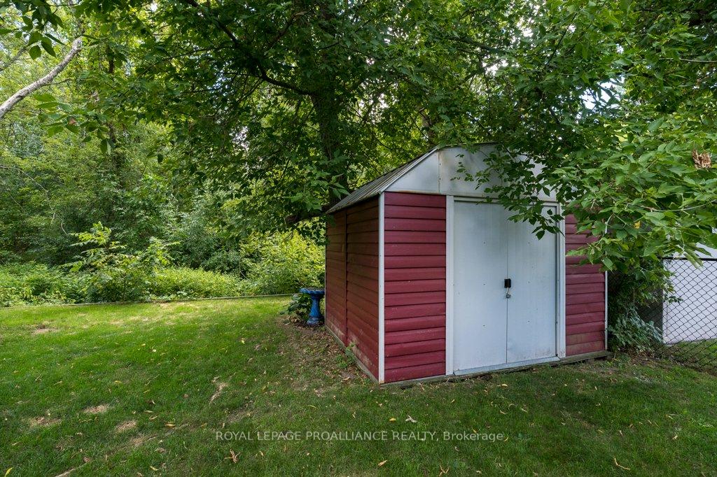 Photo 37 of 38 Cedar Creek Way, Quinte West, Frankford Ward — HOMEH