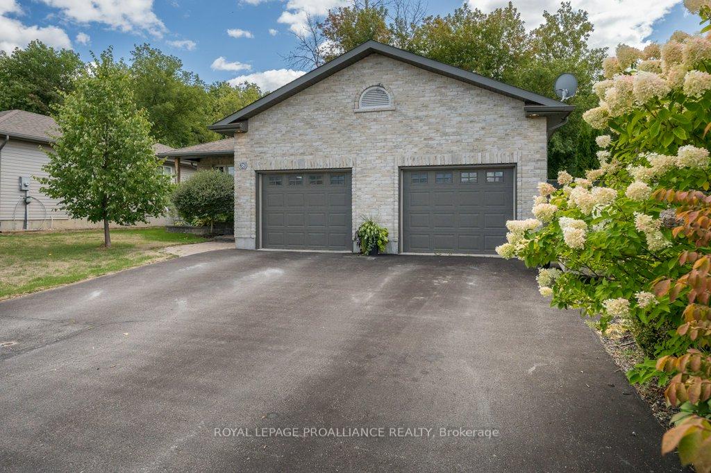 Photo 39 of 38 Cedar Creek Way, Quinte West, Frankford Ward — HOMEH