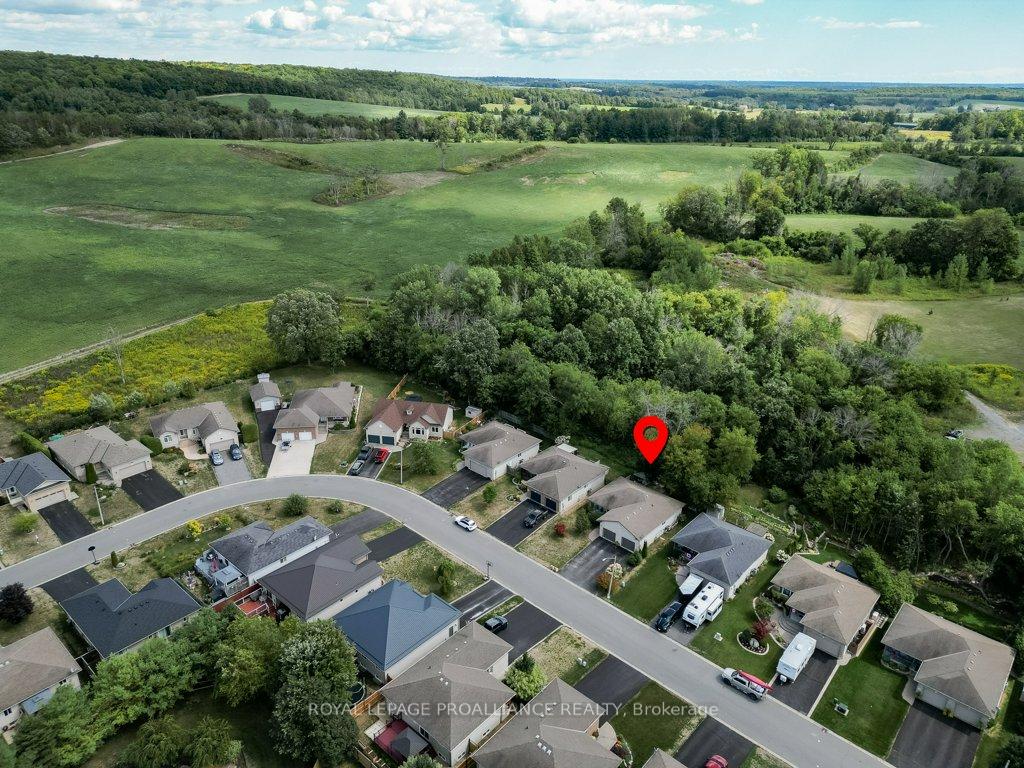 Photo 41 of 38 Cedar Creek Way, Quinte West, Frankford Ward — HOMEH