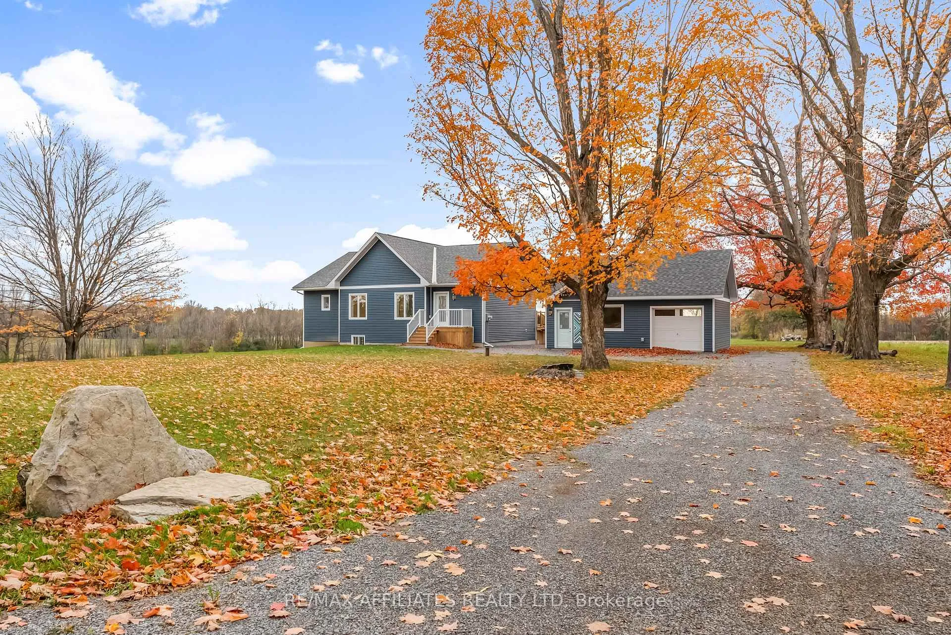 Front of 272 9th Concession Road