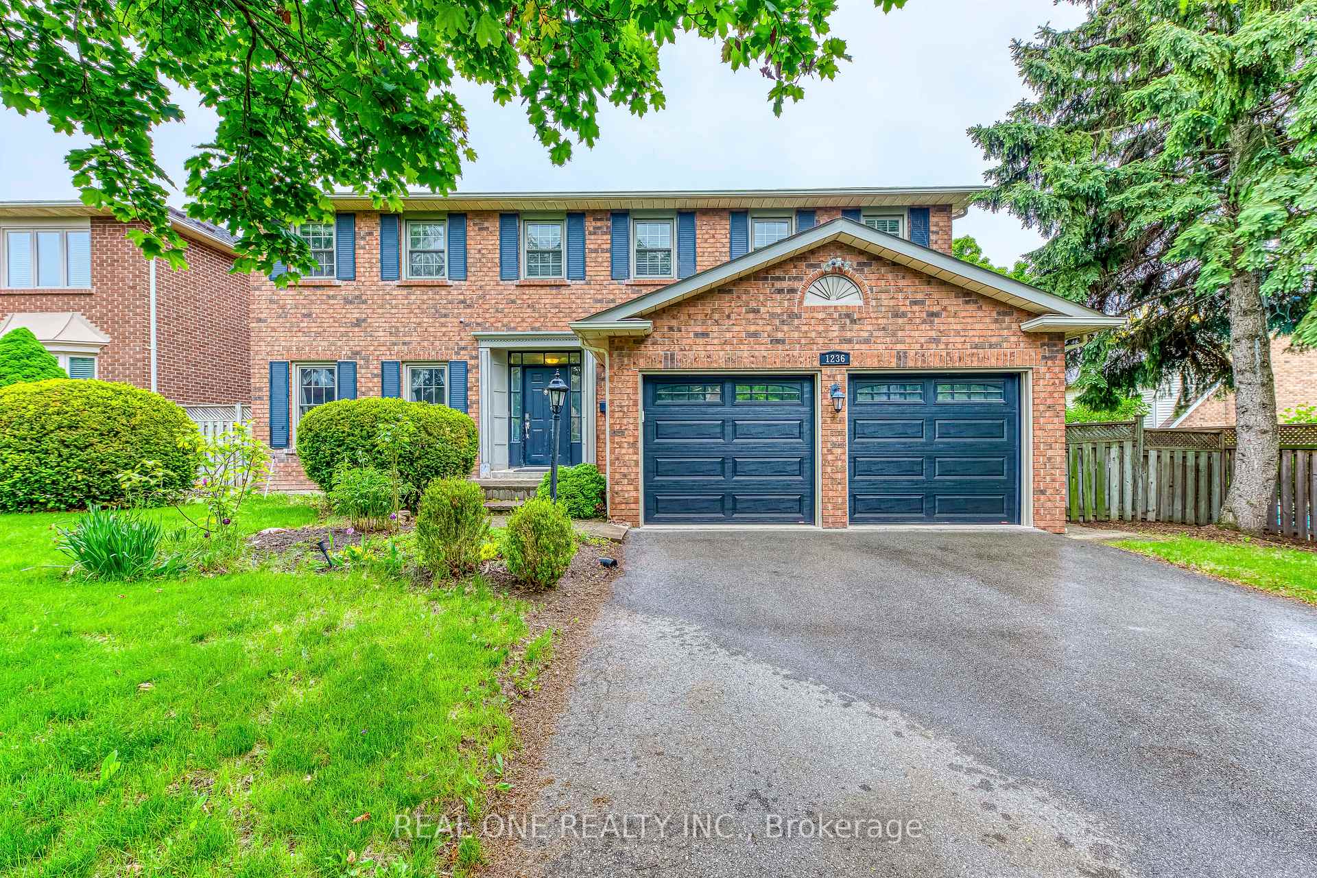 Front of 1236 Woodview Drive