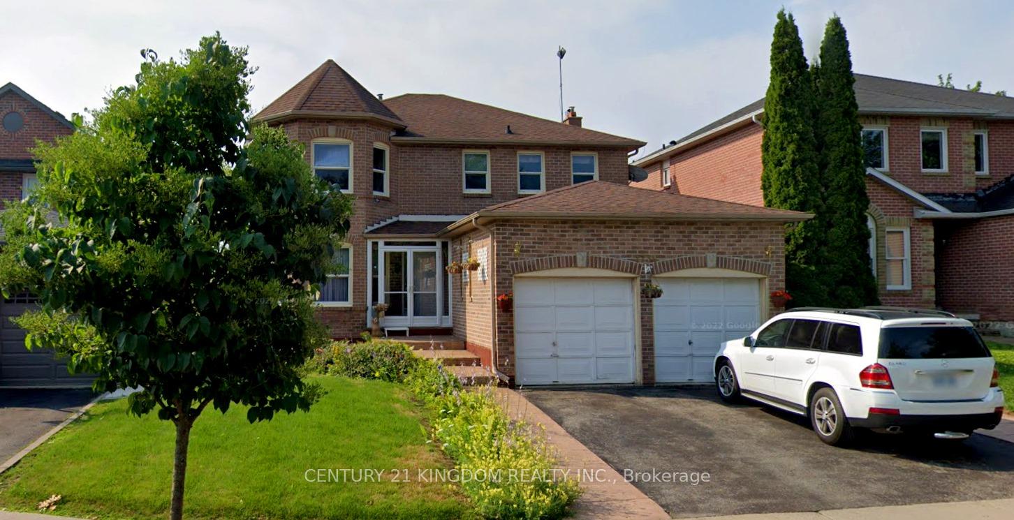 Front of 1734 Broadoak Crescent