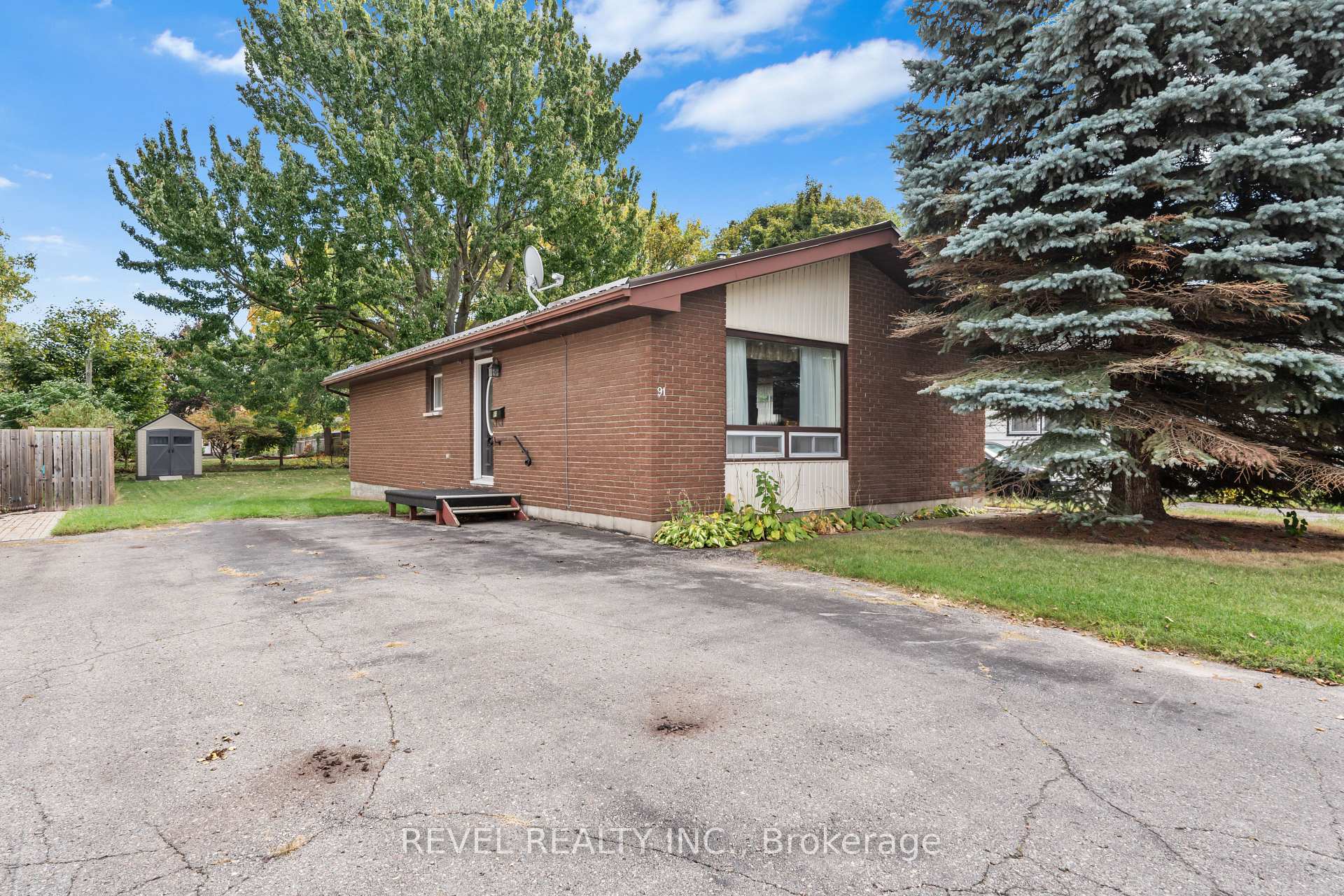 Photo 1 of 91 Byron Street, Quinte West, Trenton Ward — HOMEH