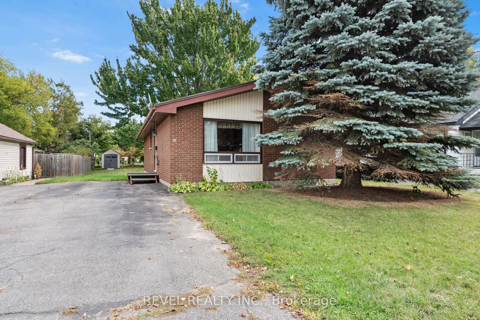 Photo 3 of 91 Byron Street, Quinte West, Trenton Ward — HOMEH