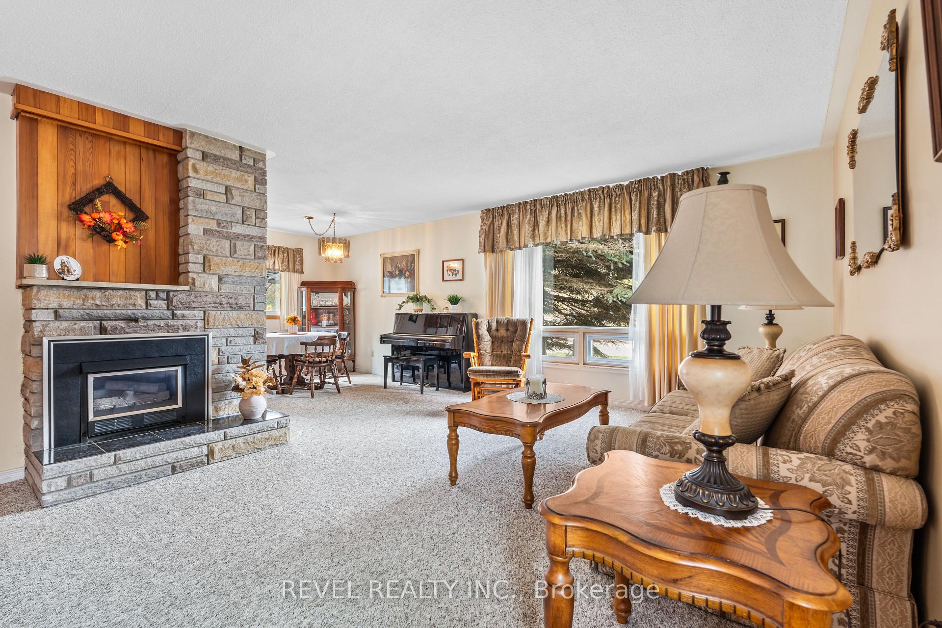 Photo 5 of 91 Byron Street, Quinte West, Trenton Ward — HOMEH