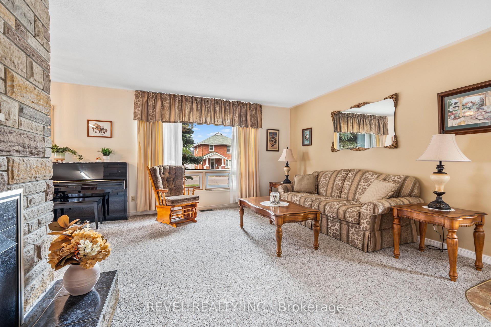Photo 6 of 91 Byron Street, Quinte West, Trenton Ward — HOMEH