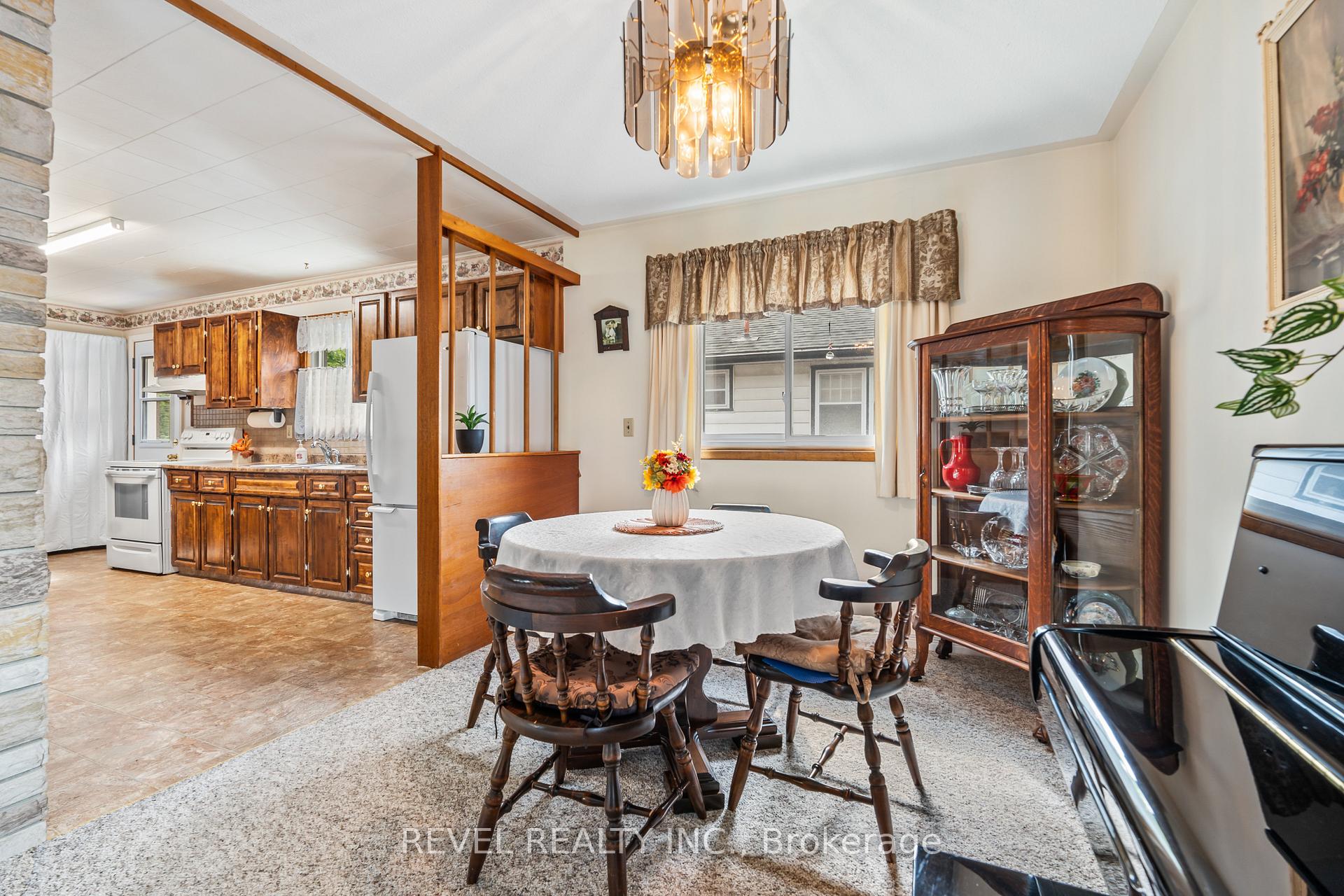 Photo 10 of 91 Byron Street, Quinte West, Trenton Ward — HOMEH