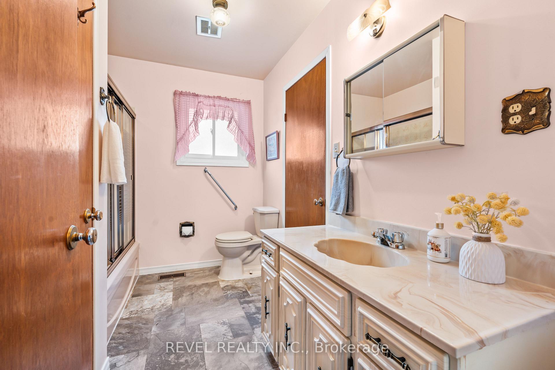 Photo 21 of 91 Byron Street, Quinte West, Trenton Ward — HOMEH