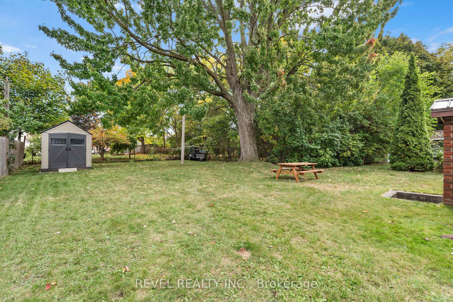Photo 24 of 91 Byron Street, Quinte West, Trenton Ward — HOMEH
