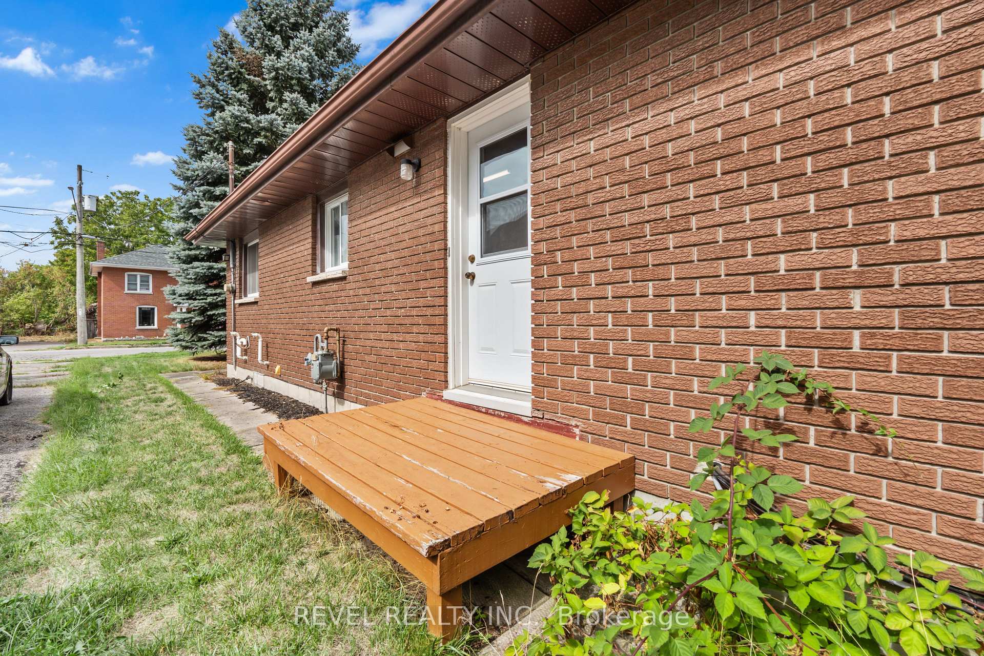 Photo 29 of 91 Byron Street, Quinte West, Trenton Ward — HOMEH