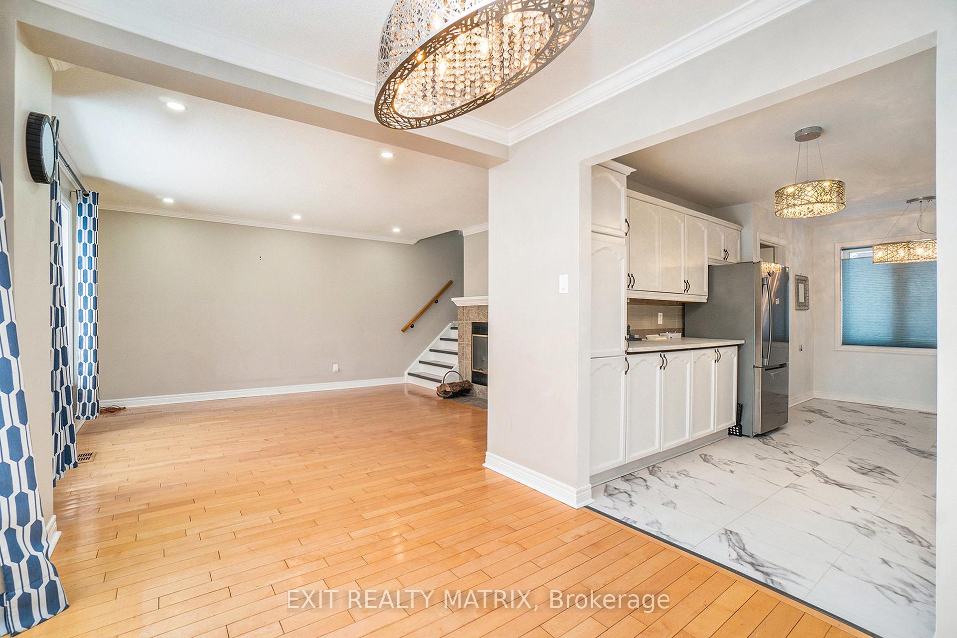 Photo 8 of 300 Tompkins Avenue, Ottawa, Bilberry Creek/Queenswood Heights — HOMEH