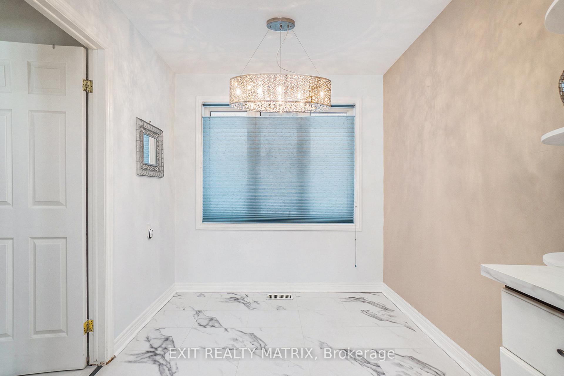 Photo 12 of 300 Tompkins Avenue, Ottawa, Bilberry Creek/Queenswood Heights — HOMEH