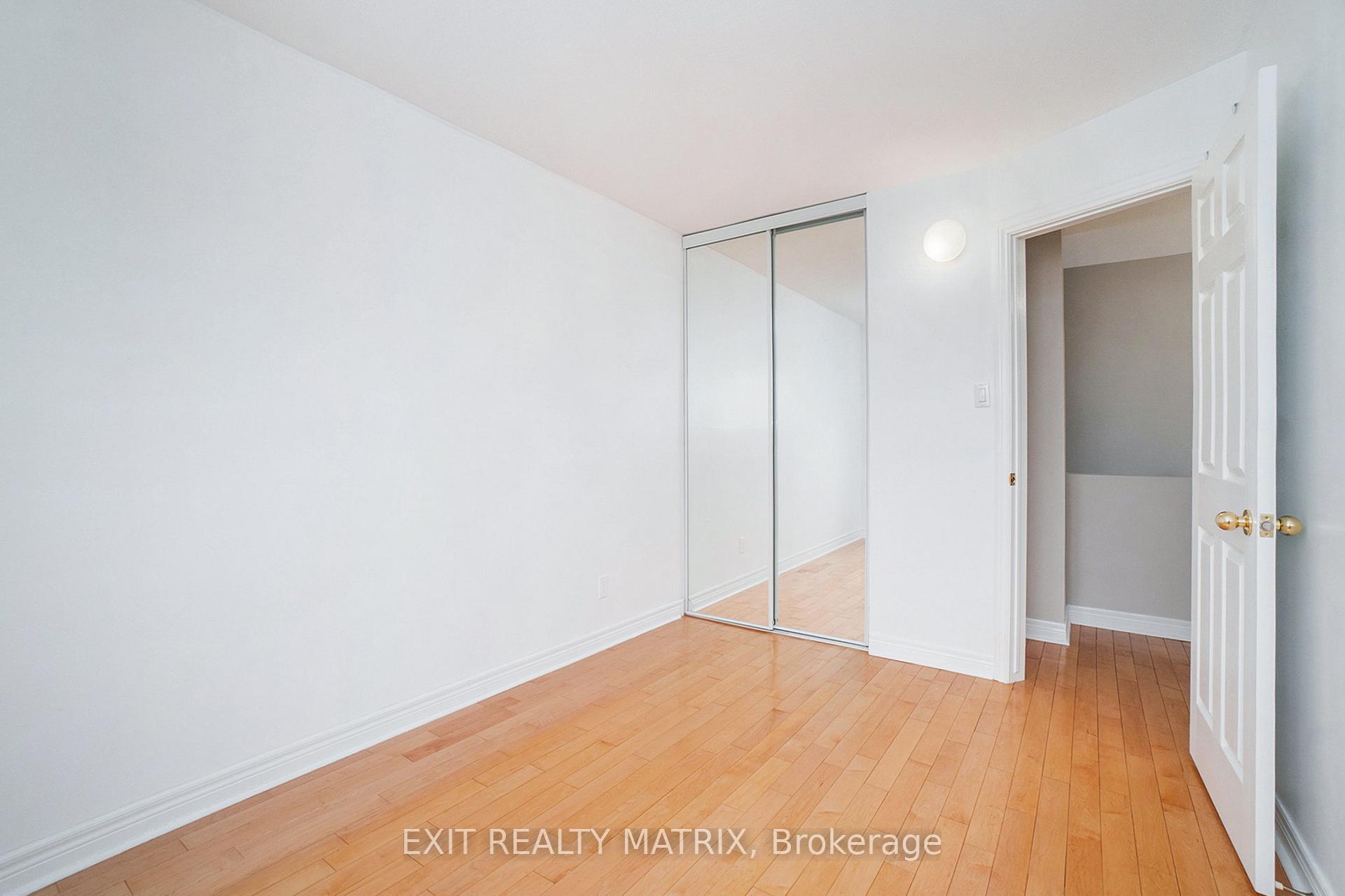 Photo 21 of 300 Tompkins Avenue, Ottawa, Bilberry Creek/Queenswood Heights — HOMEH