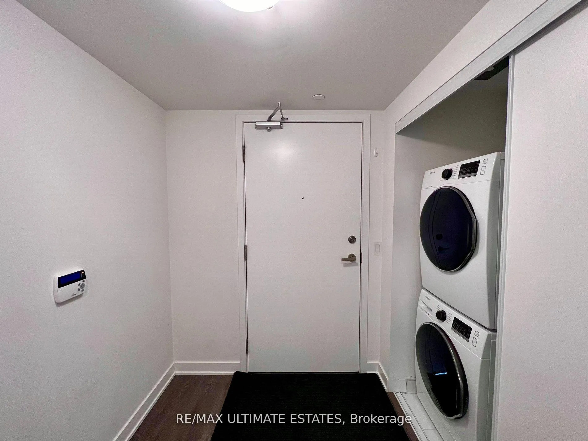 Photo 2 of Unit 3016, 195 Redpath Avenue, Toronto, Mount Pleasant West — HOMEH
