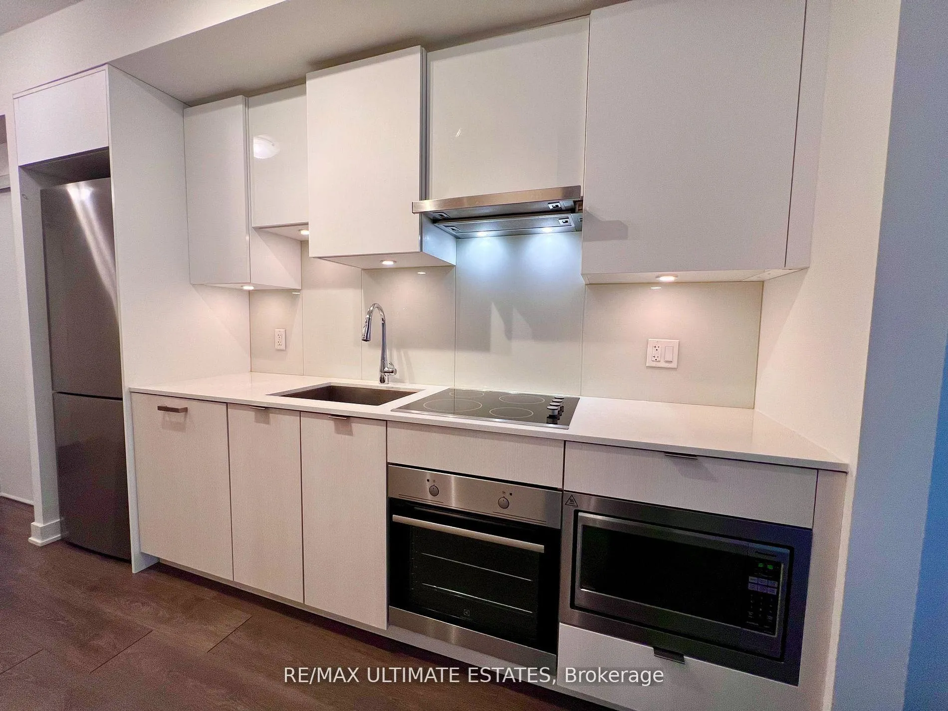 Photo 4 of Unit 3016, 195 Redpath Avenue, Toronto, Mount Pleasant West — HOMEH