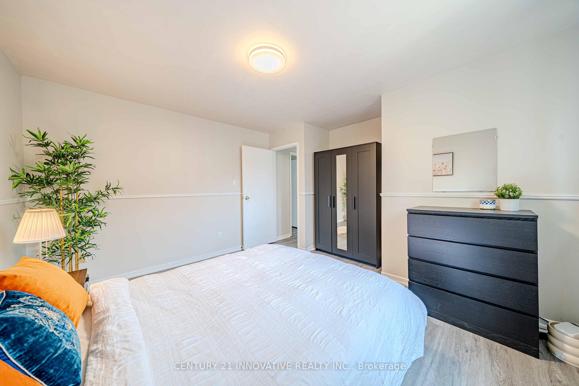 Photo 29 of 750 Edgewood Road, Pickering, Amberlea — HOMEH