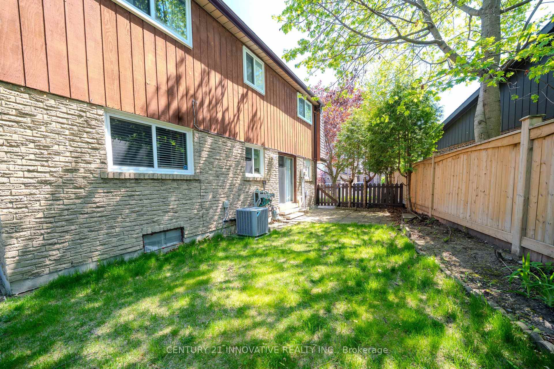 Photo 42 of 750 Edgewood Road, Pickering, Amberlea — HOMEH