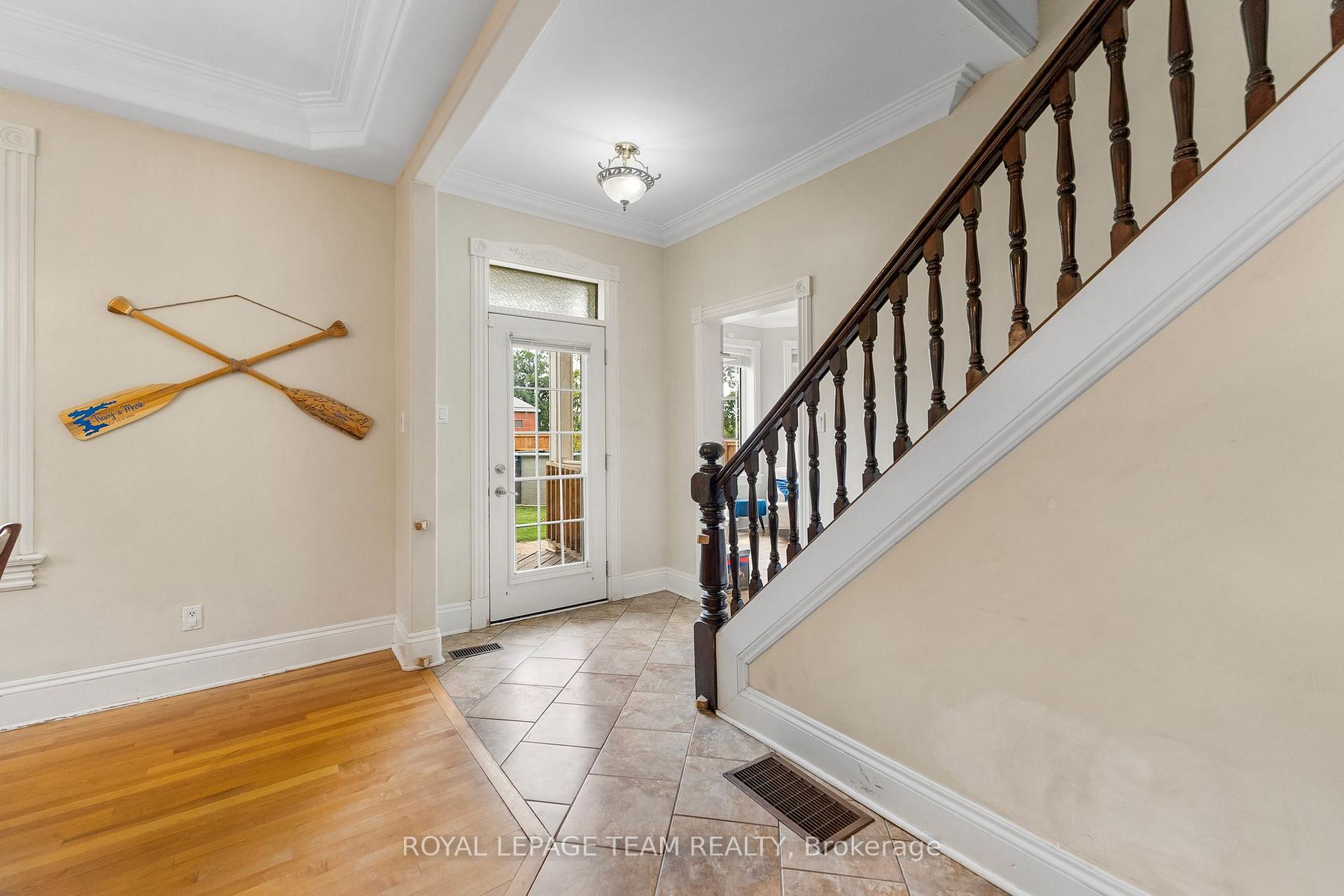 Photo 9 of 174 Bruce Street, Renfrew — HOMEH