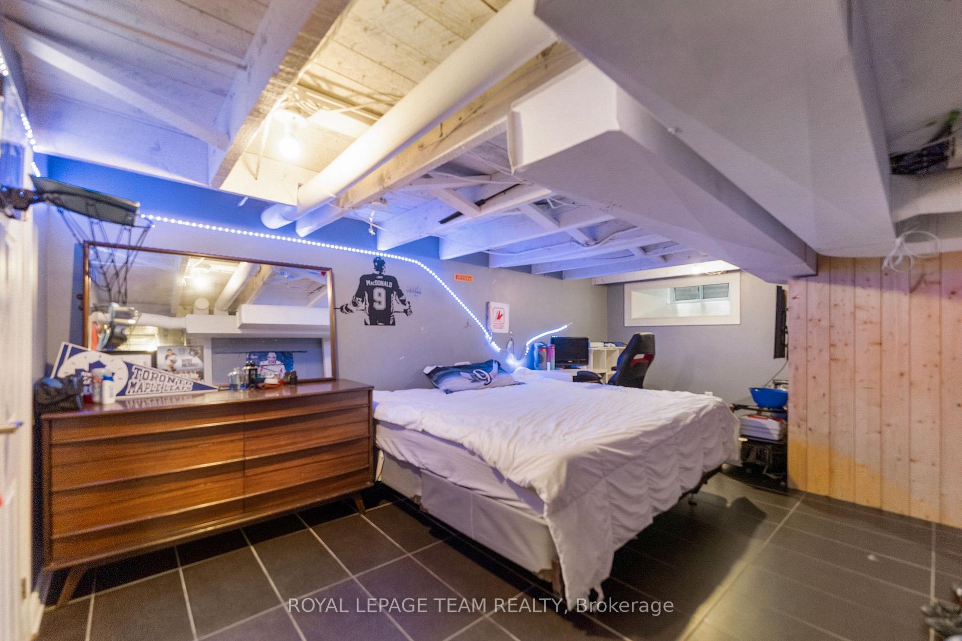 Photo 21 of 174 Bruce Street, Renfrew — HOMEH