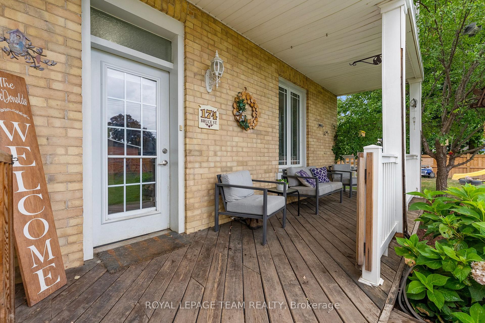 Photo 23 of 174 Bruce Street, Renfrew — HOMEH