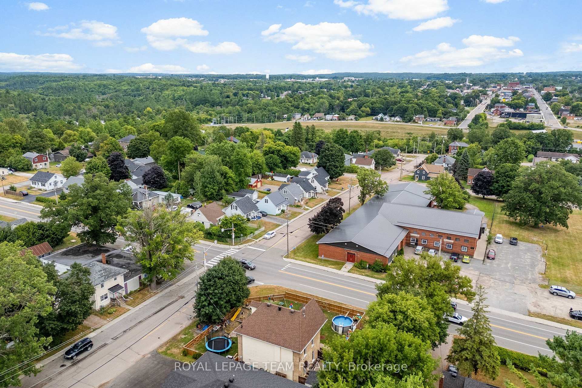 Photo 31 of 174 Bruce Street, Renfrew — HOMEH