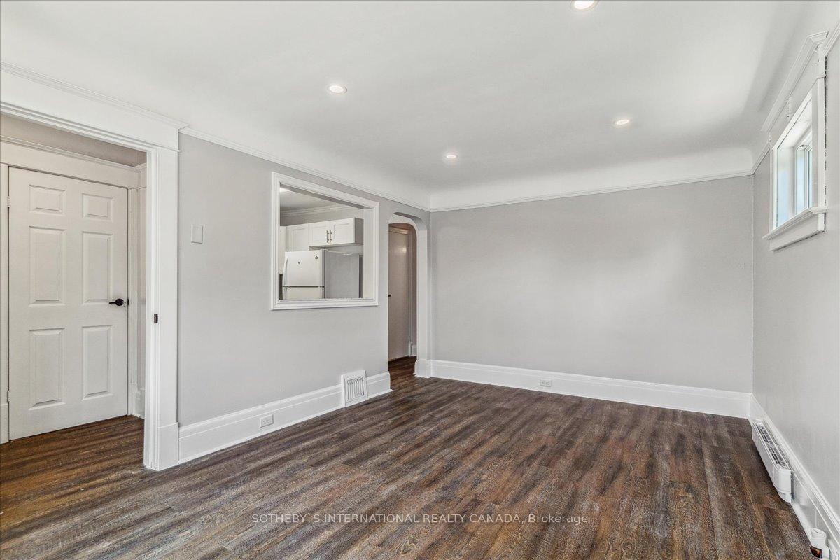 Photo 8 of 32 Olive Avenue, Oshawa, Central — HOMEH