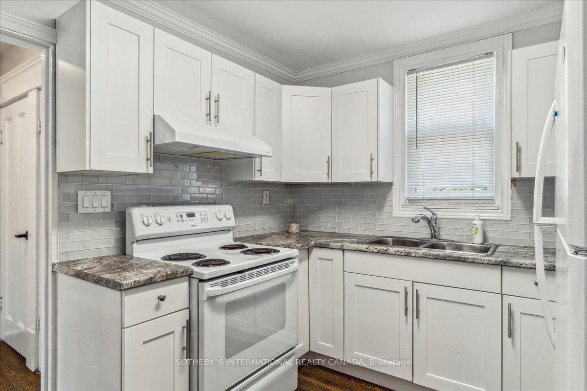 Photo 13 of 32 Olive Avenue, Oshawa, Central — HOMEH