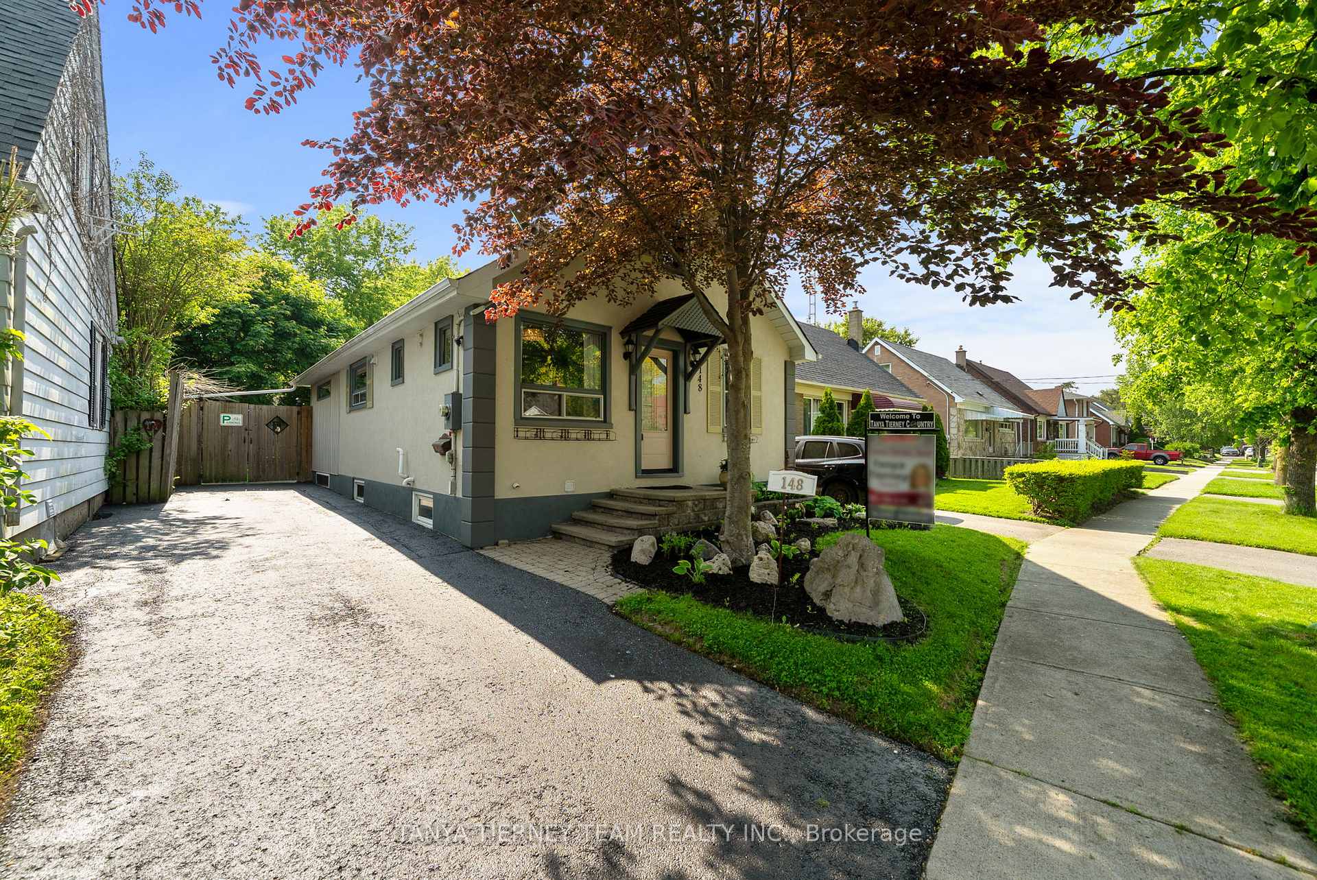 Photo 1 of 148 Warren Avenue, Oshawa, McLaughlin — HOMEH