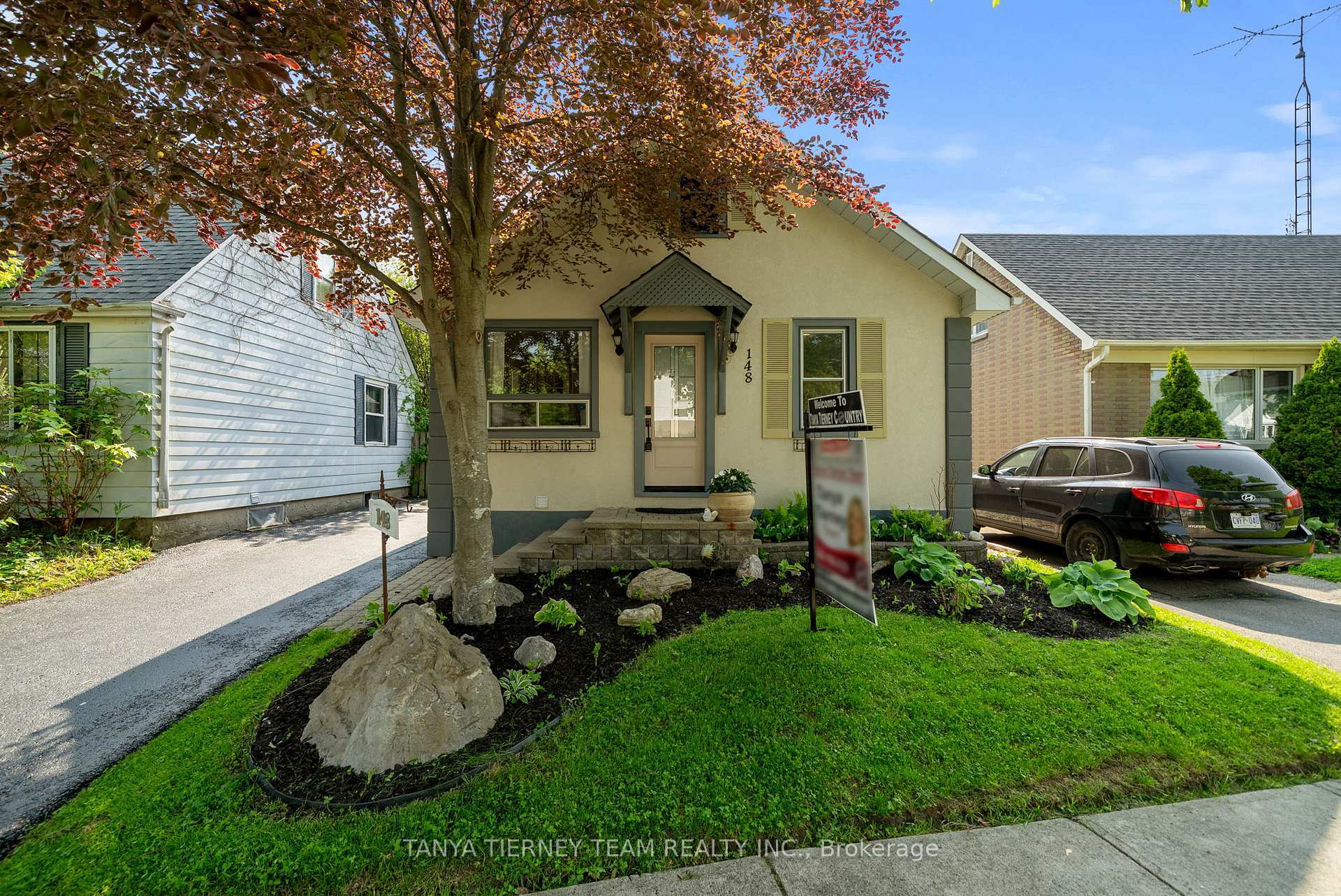 Photo 2 of 148 Warren Avenue, Oshawa, McLaughlin — HOMEH