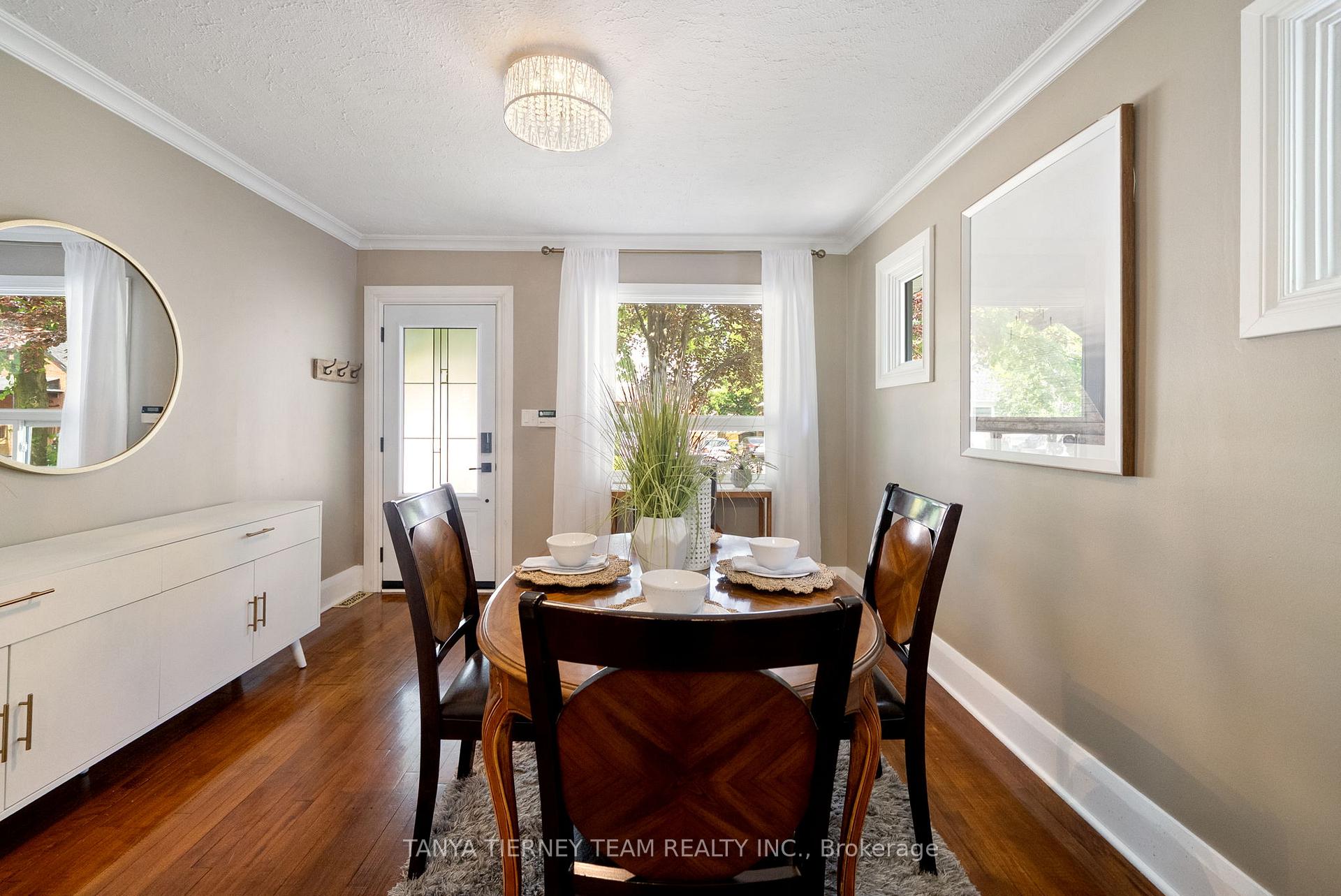 Photo 5 of 148 Warren Avenue, Oshawa, McLaughlin — HOMEH