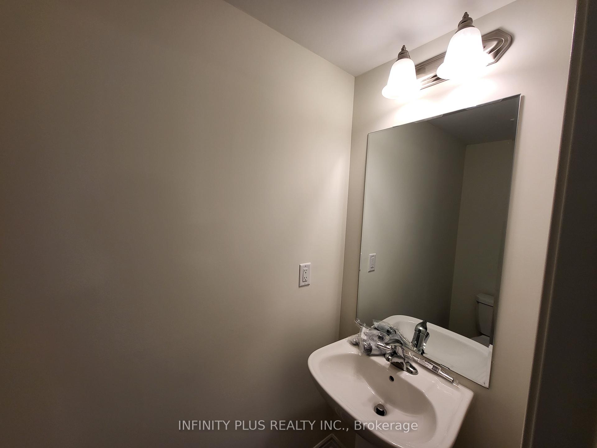 Photo 5 of 3351 Thunderbird Promenade, Pickering, Rural Pickering — HOMEH