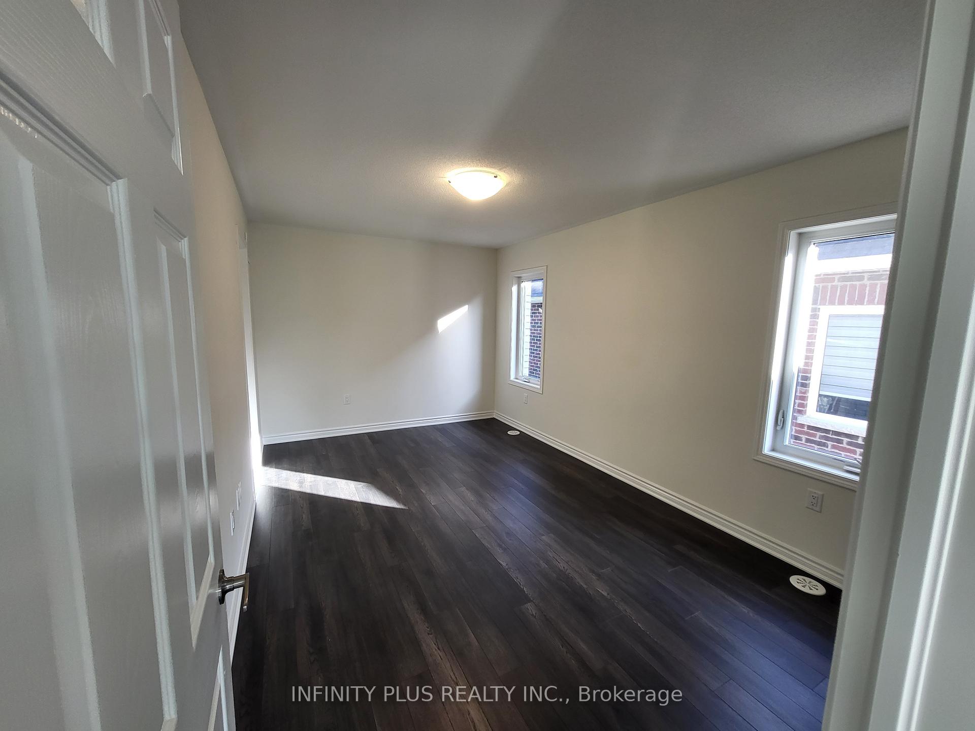 Photo 10 of 3351 Thunderbird Promenade, Pickering, Rural Pickering — HOMEH