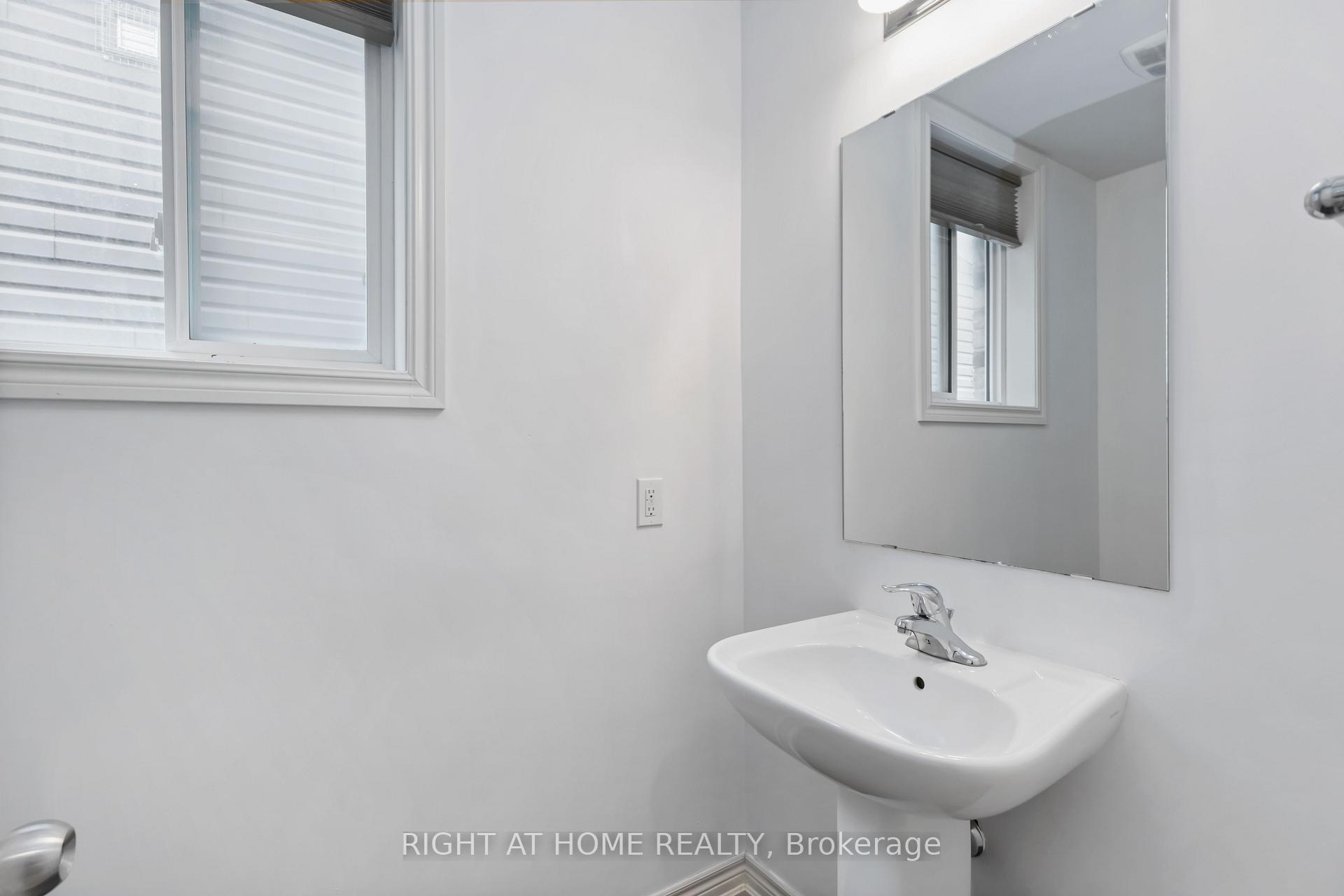 Photo 9 of 225 Blackwell Crescent, Oshawa, Windfields — HOMEH