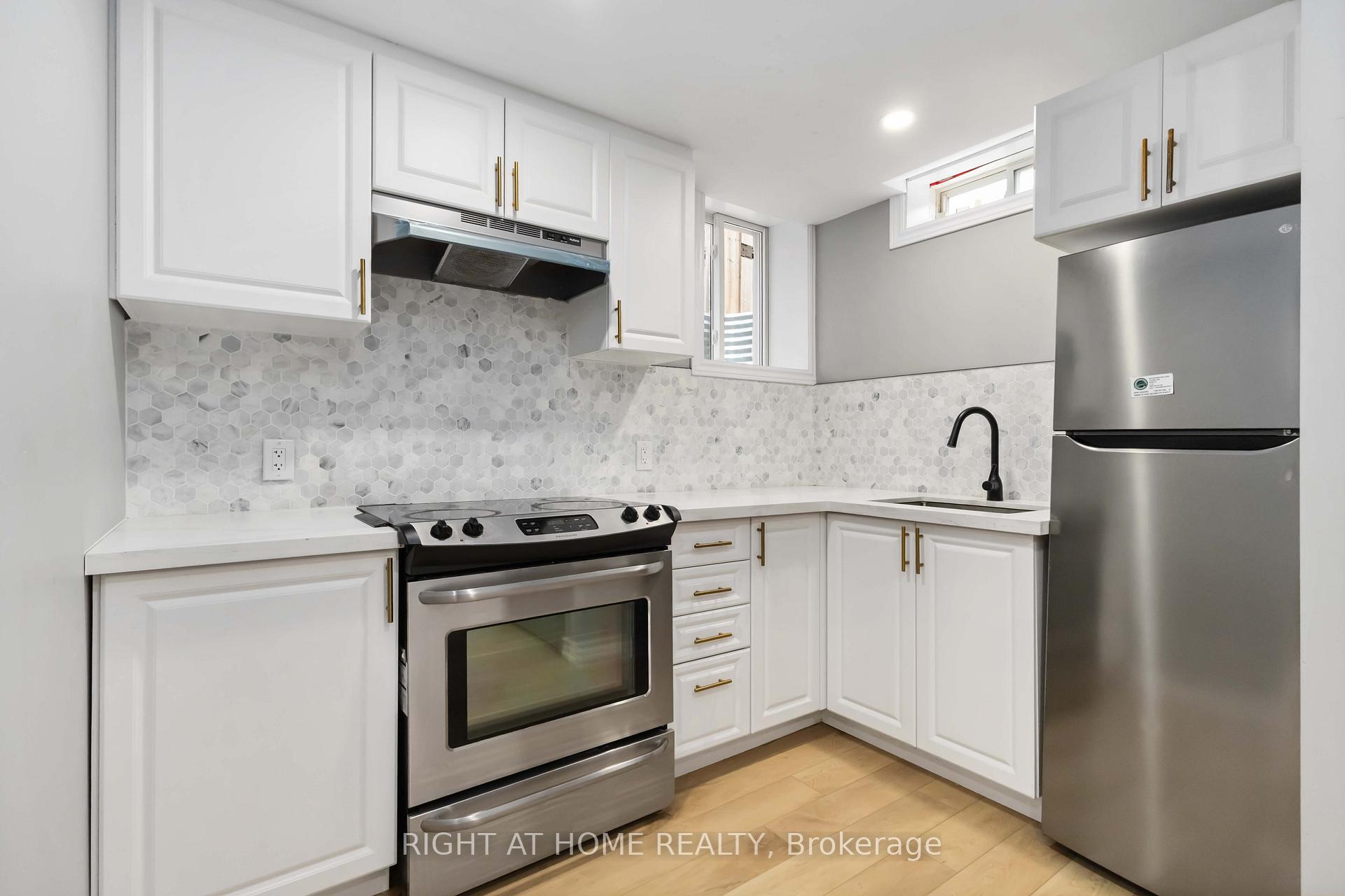 Photo 20 of 225 Blackwell Crescent, Oshawa, Windfields — HOMEH