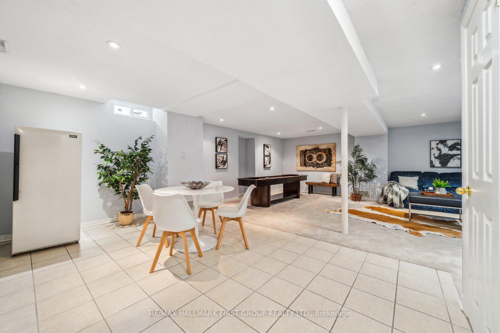 Photo 43 of 1108 Timber Court, Pickering, Liverpool — HOMEH