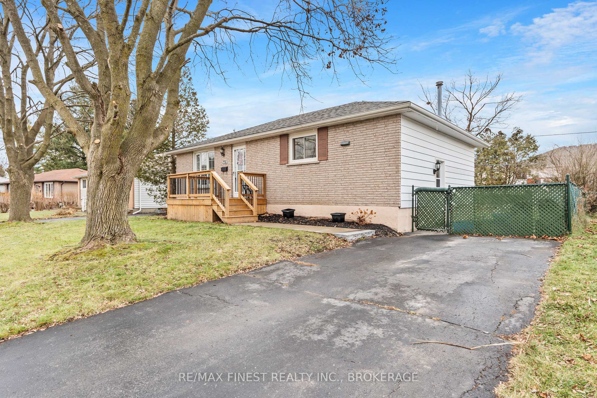 Photo 2 of 1331 Waverley Crescent, Kingston, South of Taylor-Kidd Blvd — HOMEH