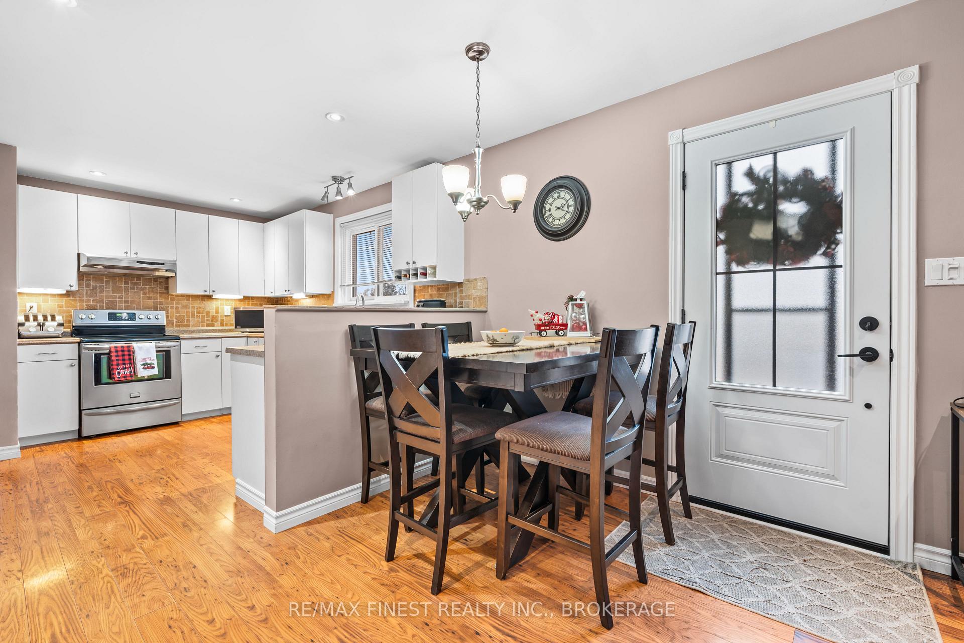 Photo 7 of 1331 Waverley Crescent, Kingston, South of Taylor-Kidd Blvd — HOMEH