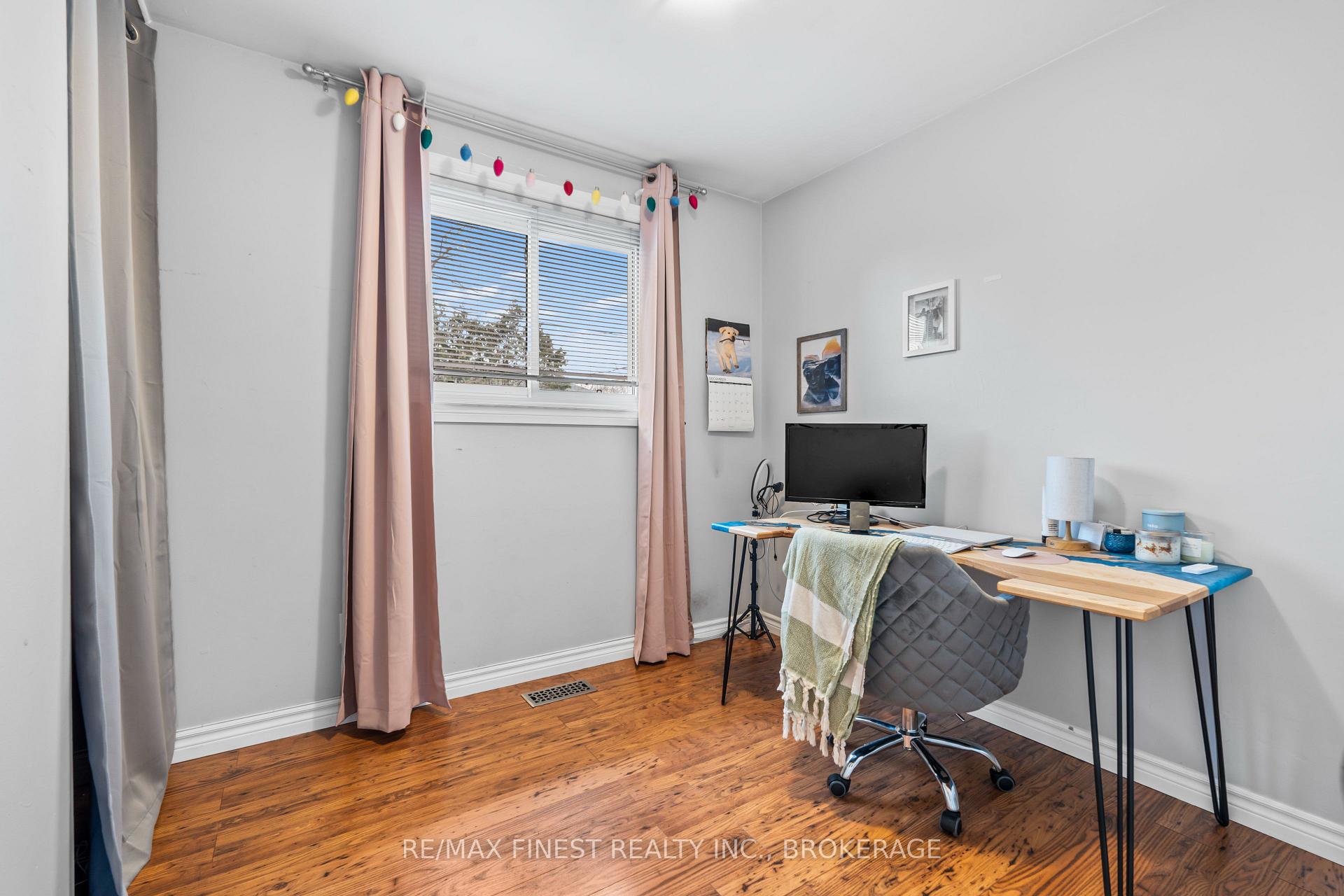 Photo 8 of 1331 Waverley Crescent, Kingston, South of Taylor-Kidd Blvd — HOMEH