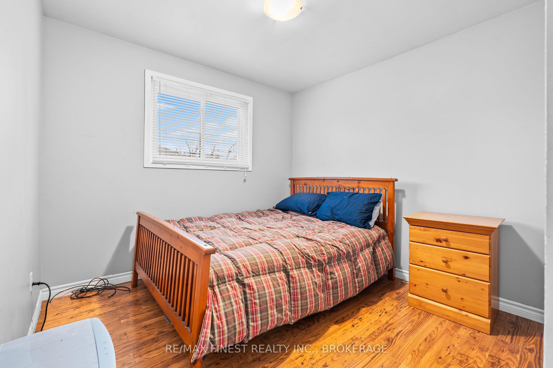 Photo 12 of 1331 Waverley Crescent, Kingston, South of Taylor-Kidd Blvd — HOMEH