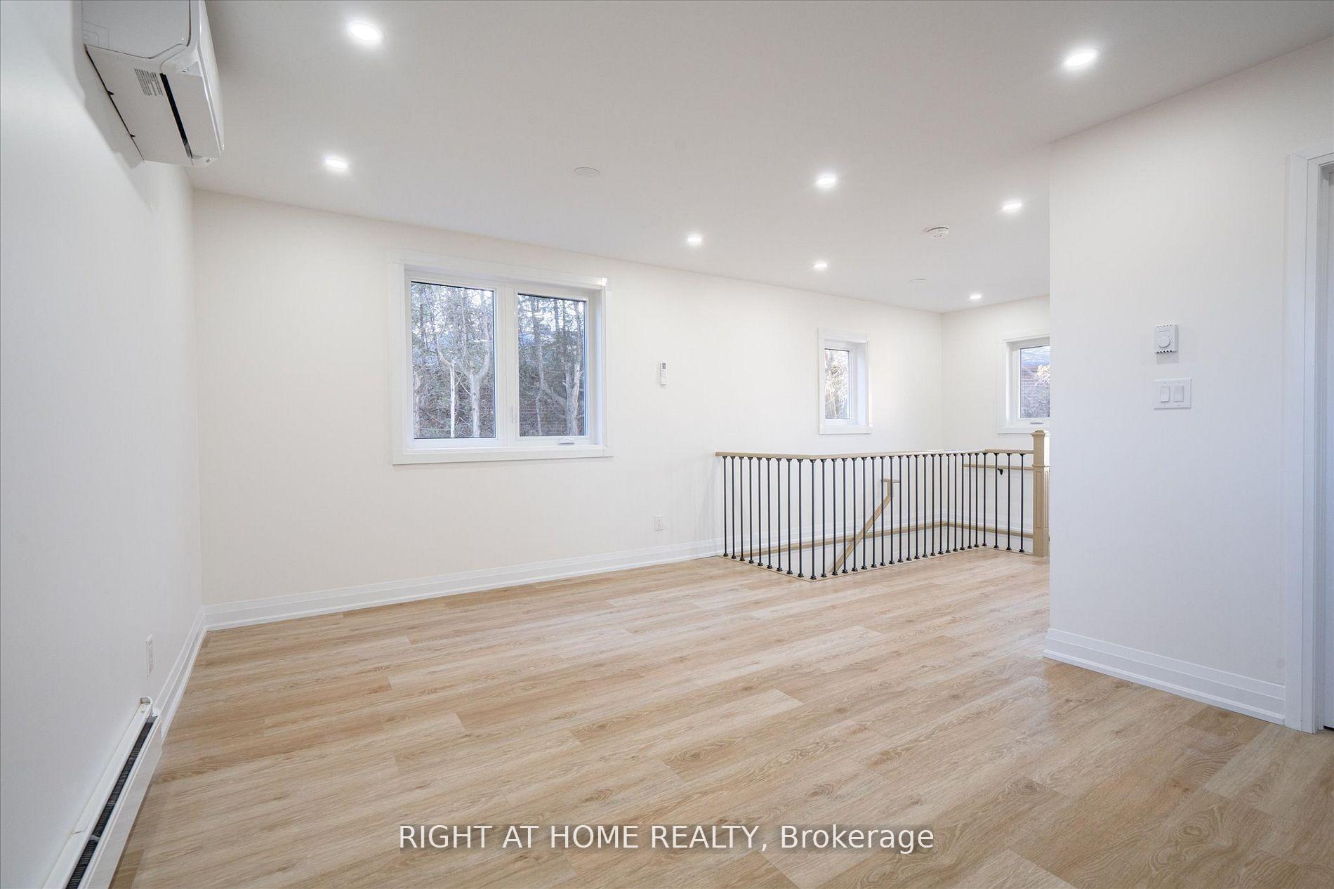 Photo 4 of 809 Helen Crescent, Pickering, Bay Ridges — HOMEH