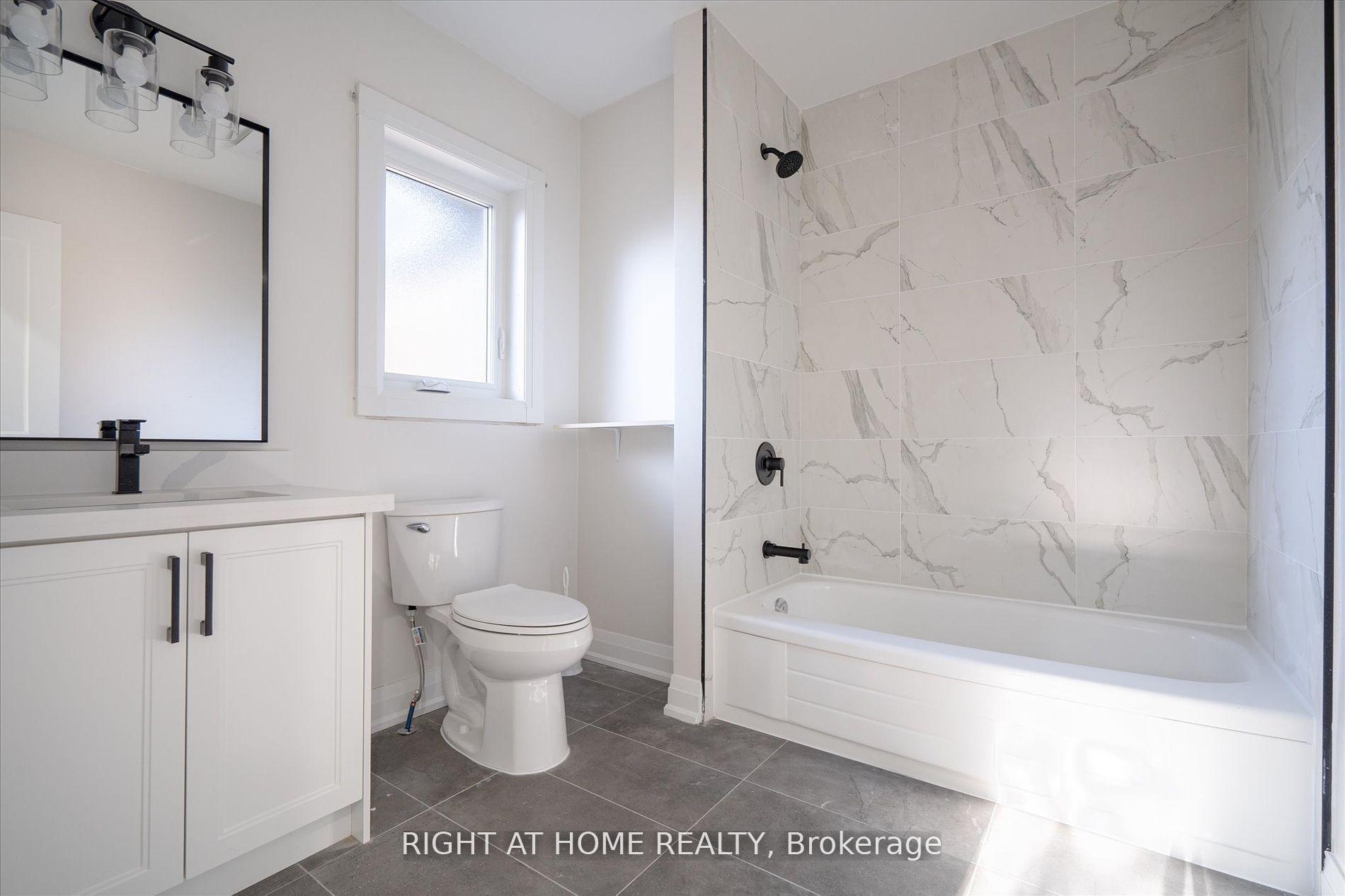 Photo 9 of 809 Helen Crescent, Pickering, Bay Ridges — HOMEH