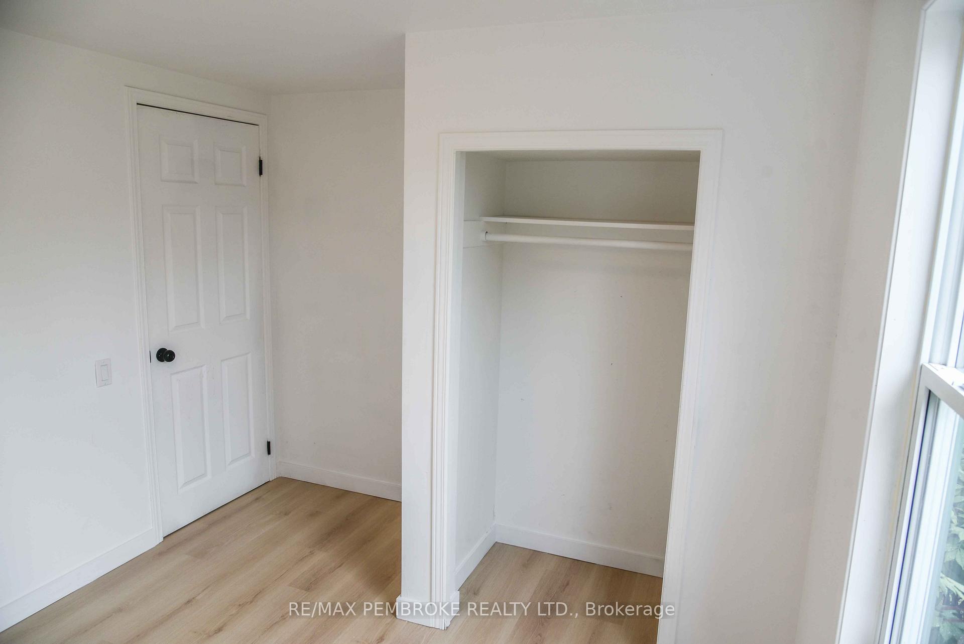 Photo 24 of 279 Lisgar Avenue, Renfrew — HOMEH