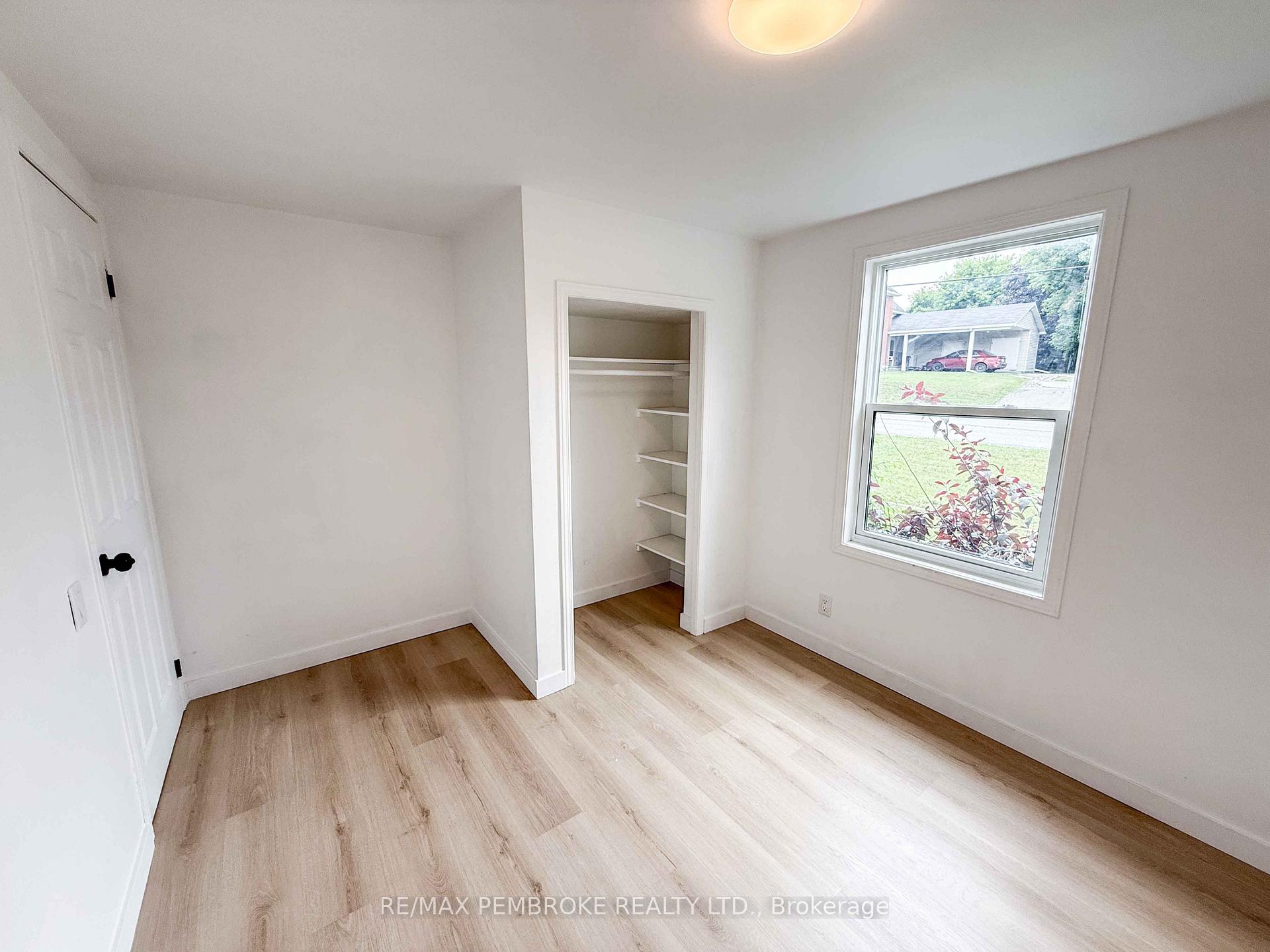 Photo 27 of 279 Lisgar Avenue, Renfrew — HOMEH