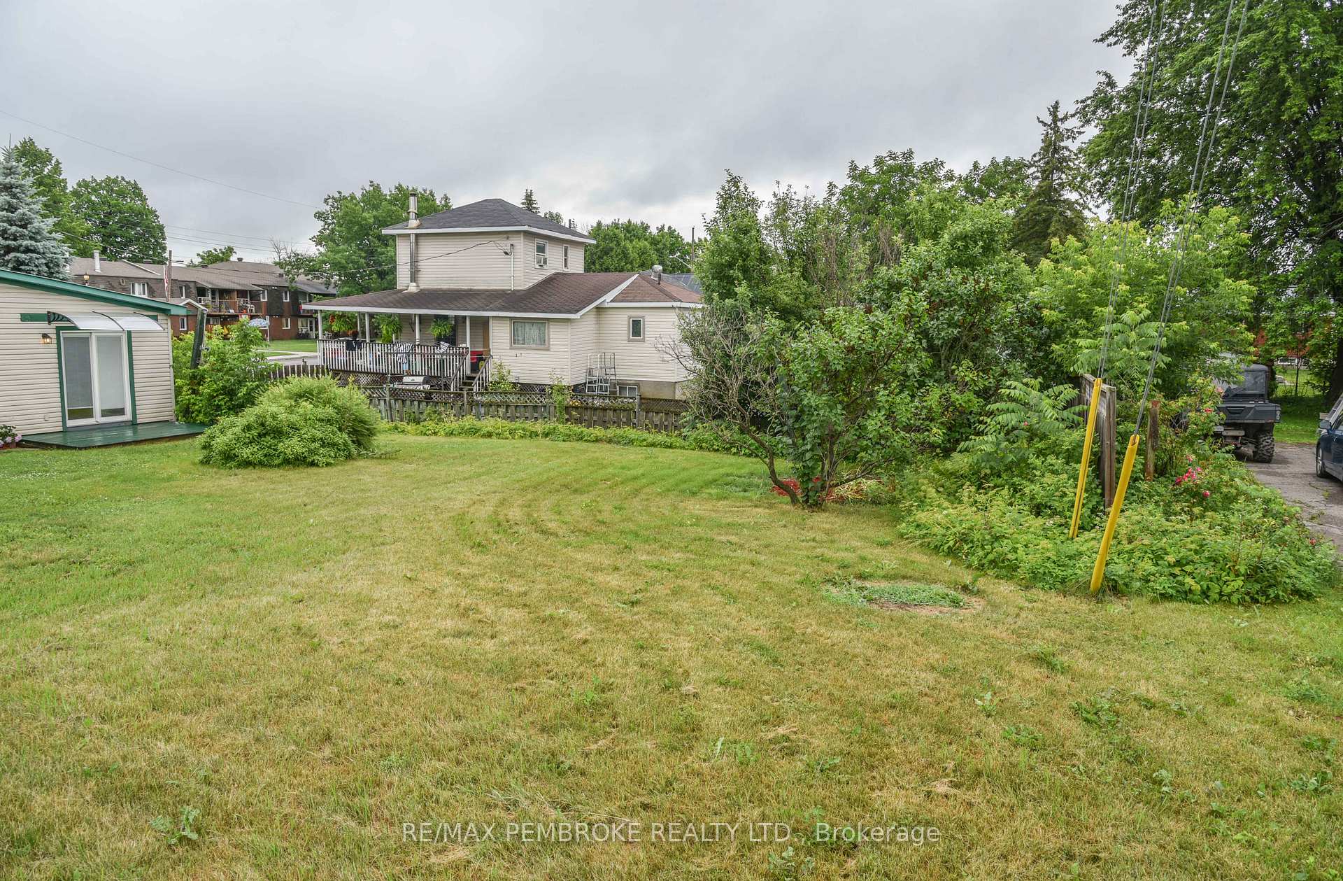Photo 40 of 279 Lisgar Avenue, Renfrew — HOMEH