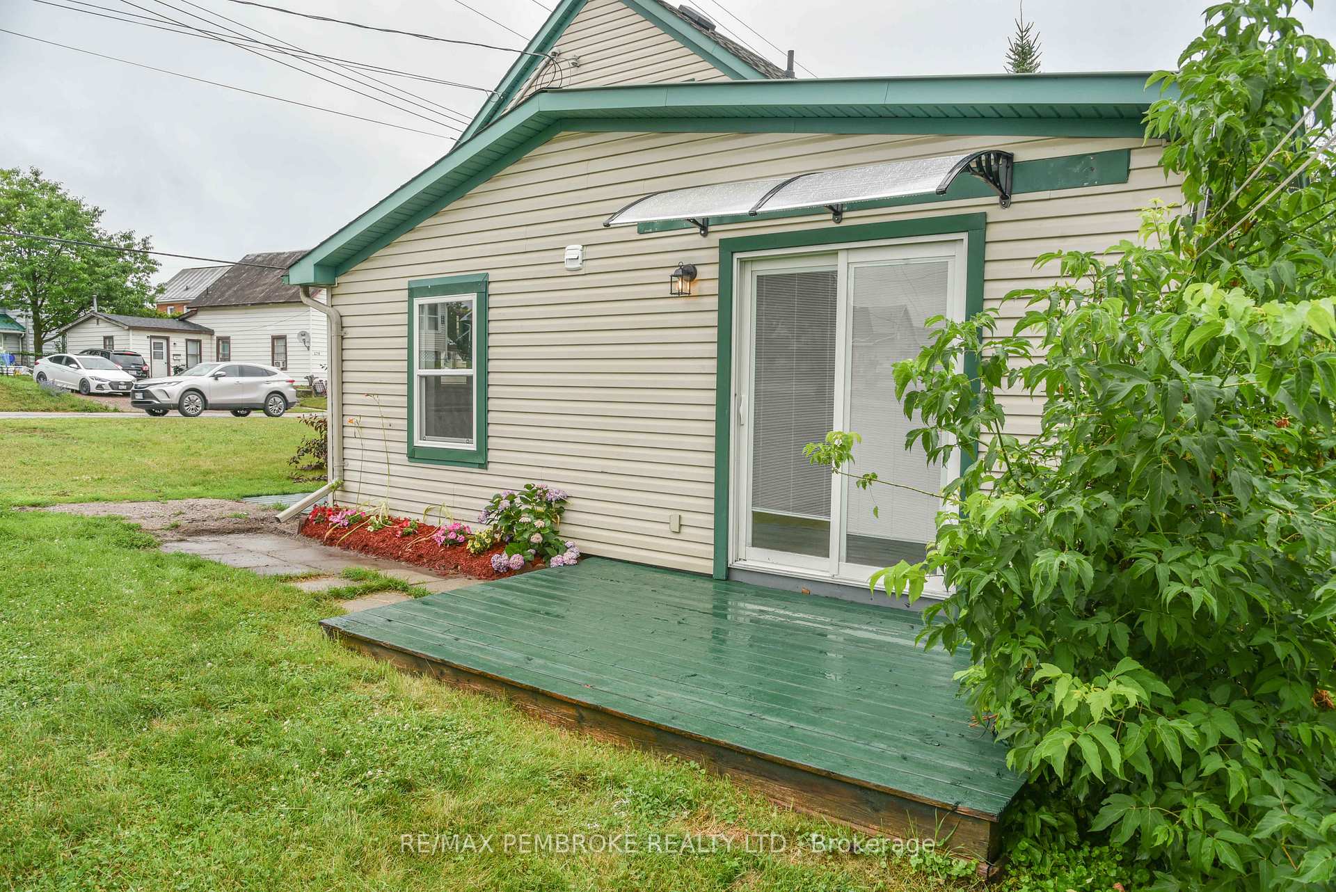 Photo 42 of 279 Lisgar Avenue, Renfrew — HOMEH