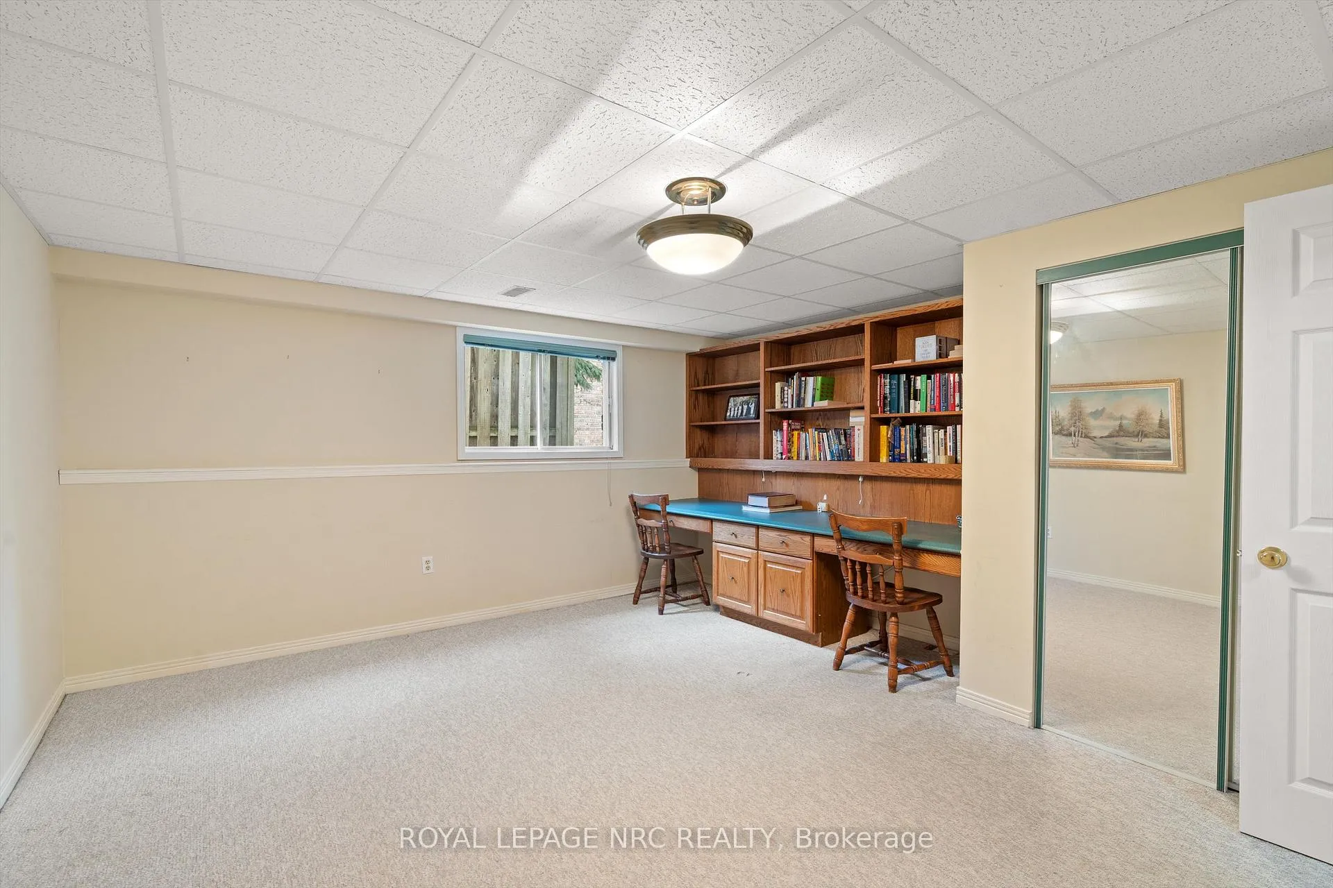 Photo 32 of 8 Dunbar Crescent, St. Catharines, Grapeview — HOMEH